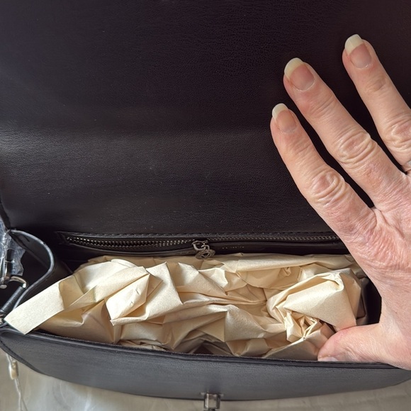 Valentino Orlandi Black Quilted Crossbody Bag - Picture 4 of 4